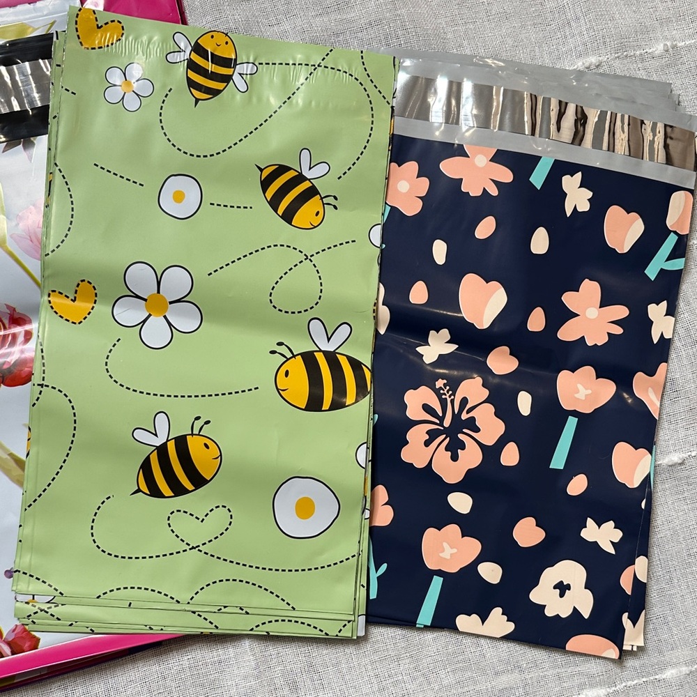 100 Items Poly Mailers & Bubble Pouch Shipping Supplies Assorted Sizes & Colors - Picture 6 of 14